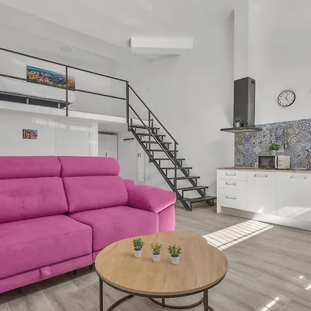 Urban Comfort Nueva By Ele Malaga